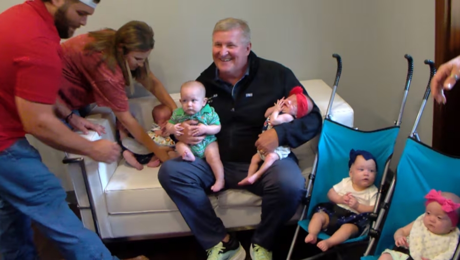 2 sets of Ellisville triplets delivered by the same doctor